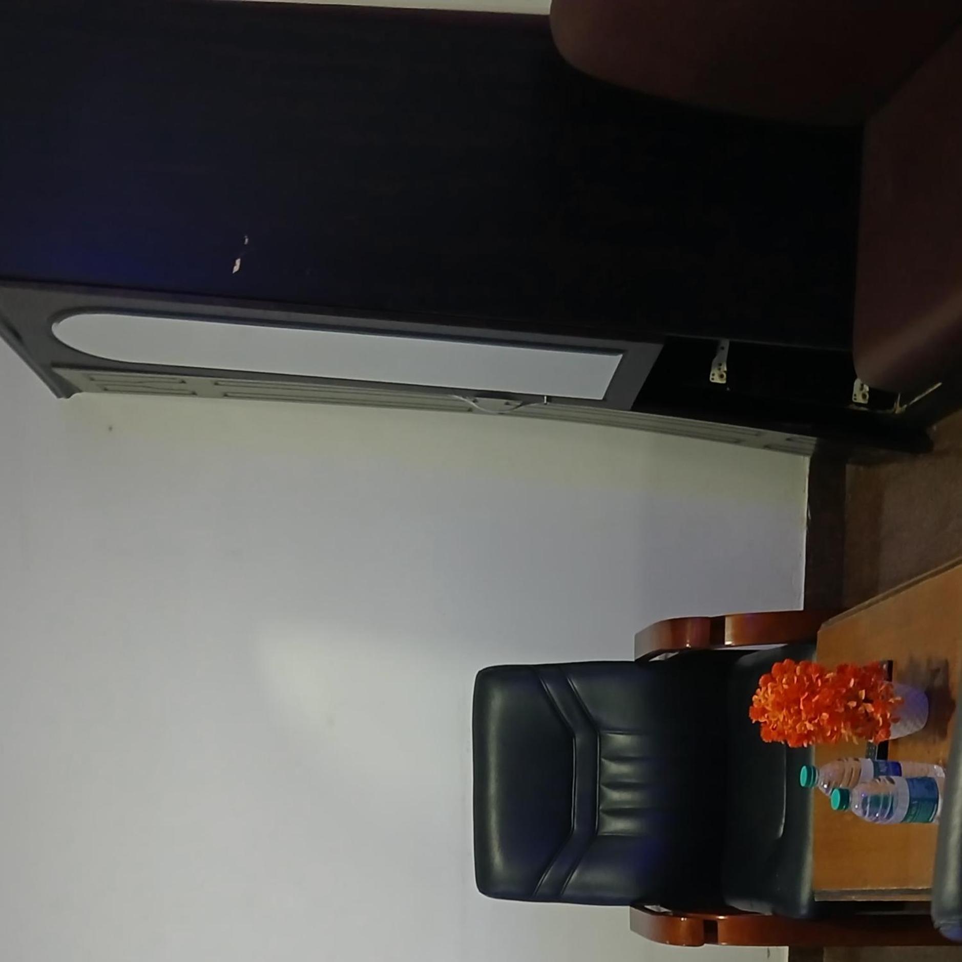 Golden Mount Residency Hotel Madras Buitenkant foto